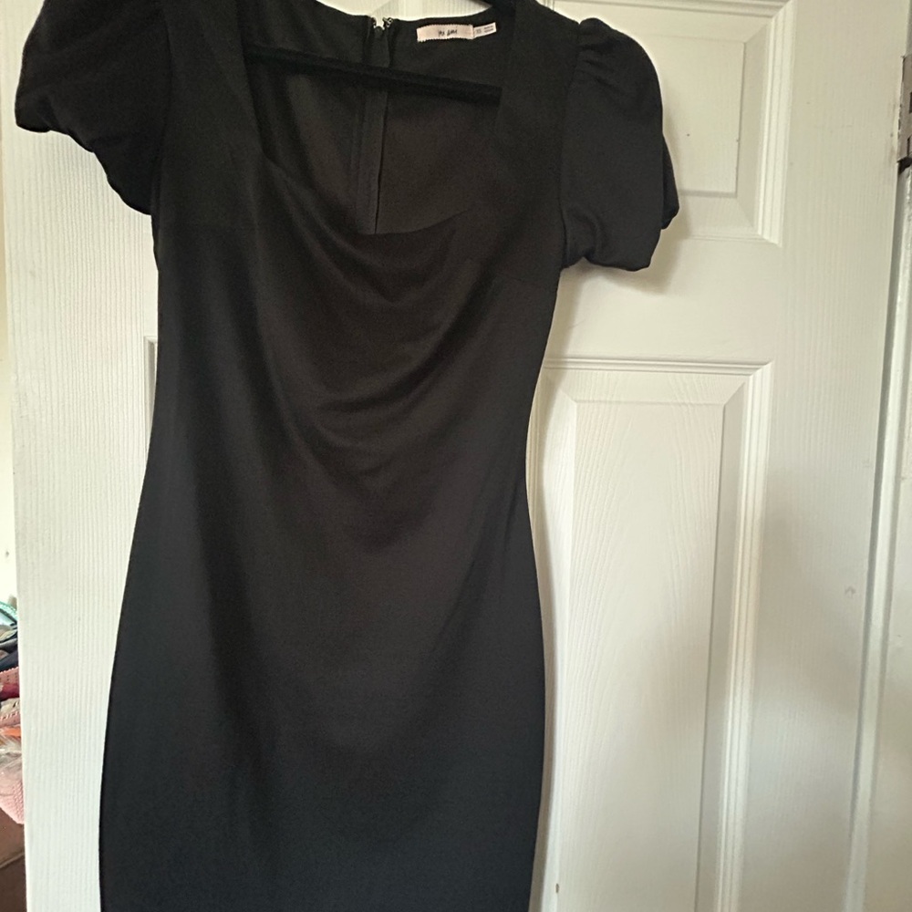 Francesca's Collections Black Puff Sleeve Sheath Mini Dress